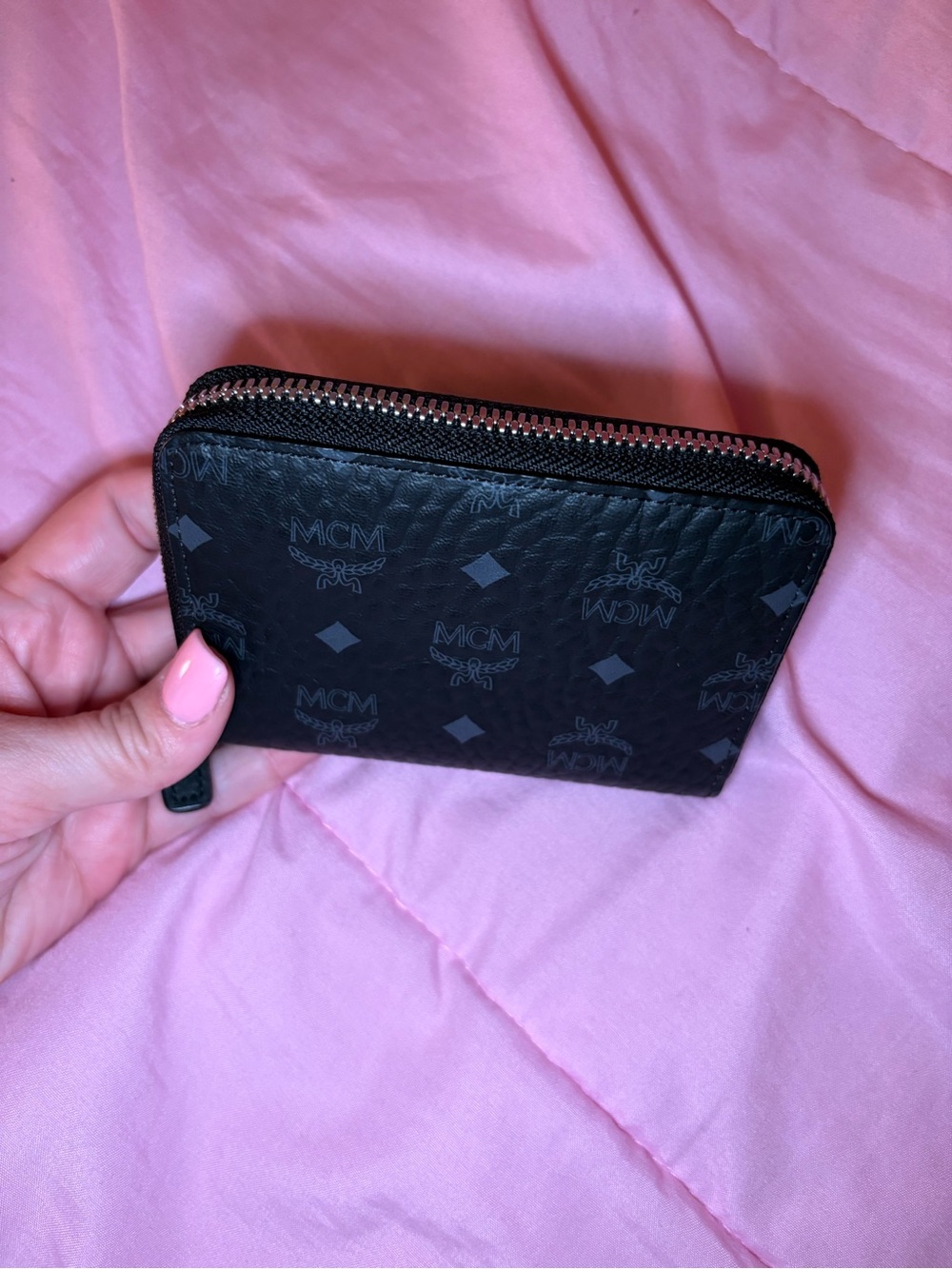 Mcm small zip around card holder wallet